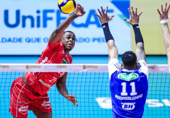 Sada Cruzeiro vence Vôlei Renata e é decacampeão da Superliga
