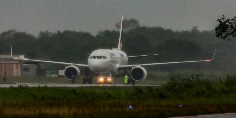 Governo prorroga descontos no querosene de aviação e no biodiesel