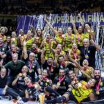 Praia Clube bate Minas e fatura título da Superliga Feminina de vôlei