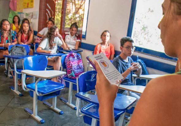 Dores menstruais tiram das aulas 4 em cada 10 alunas no país