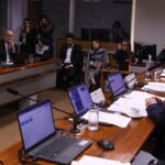 Senadores criticam falta de dados sobre socorro bilionário ao BRB