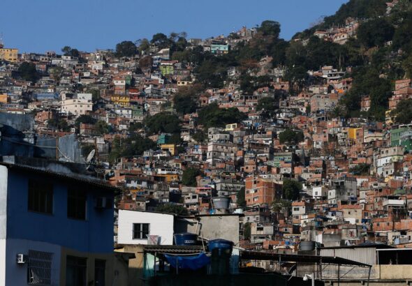 Projeto de turismo em favelas do Rio prepara rota especial para a Copa