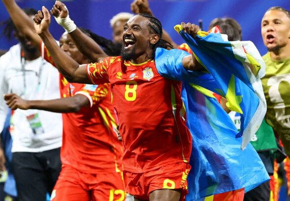 RD Congo vence de virada e segue na Copa, como Colômbia e Portugal