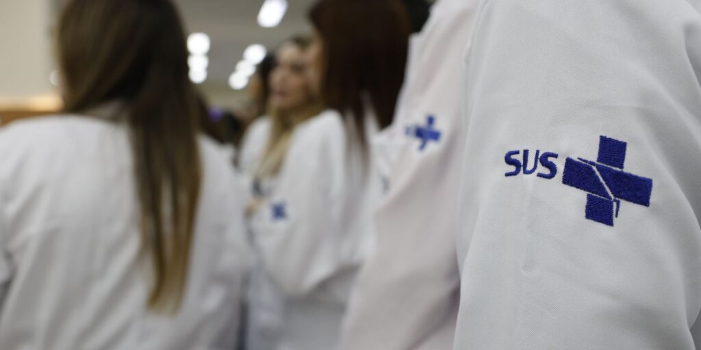 Candidatos a residência médica já podem se inscrever para o Enare 2026