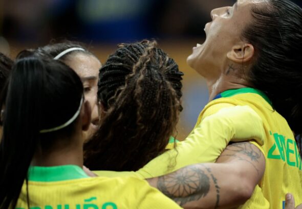 Em virada relâmpago, seleção brasileira feminina vence Estados Unidos
