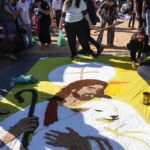 Jovens no DF se unem por tapetes de Corpus Christi e “jejum” de telas