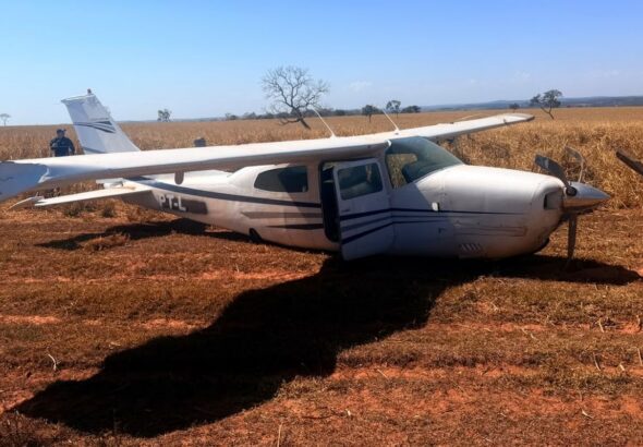 FAB intercepta aeronave suspeita vinda da Bolívia