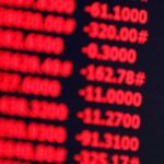 Bolsa sobe quase 3% e fecha no maior nível desde maio