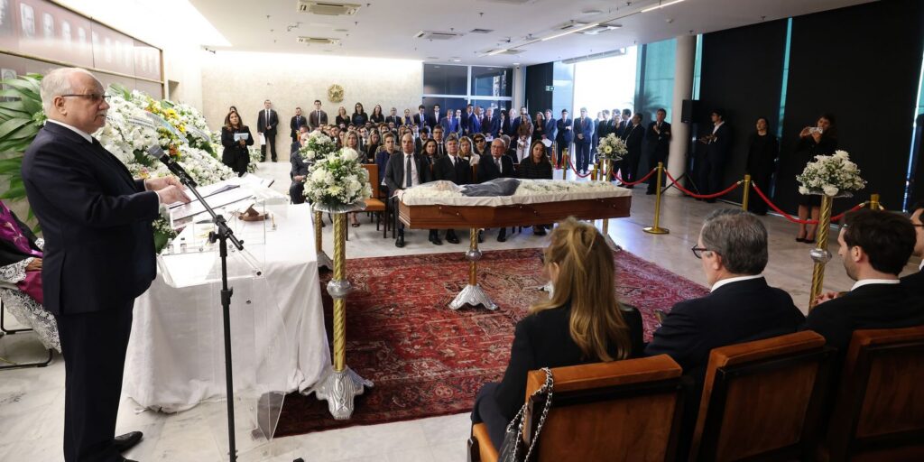 Corpo do ministro aposentado Octavio Galotti é velado no STF