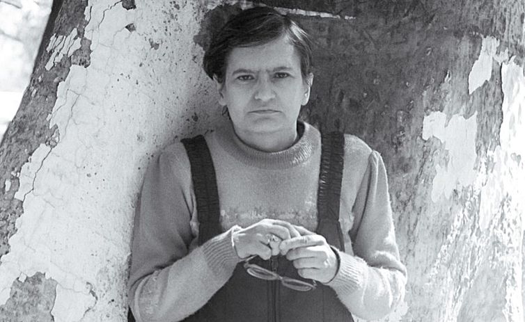 Orides de Lourdes Teixeira Fontela (1940–1998) foi uma poeta e filósofa brasileira, celebrada pela crítica pelo alto rigor formal, concisão e misticismo. Foto: Fritz Nagib/ Divulgação