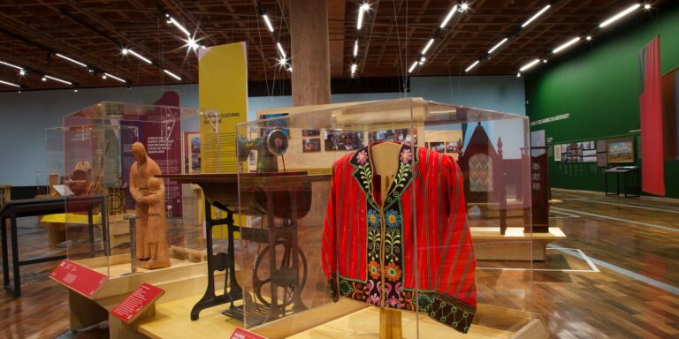 Exposição no Museu do Ipiranga lembra história do bairro da Liberdade