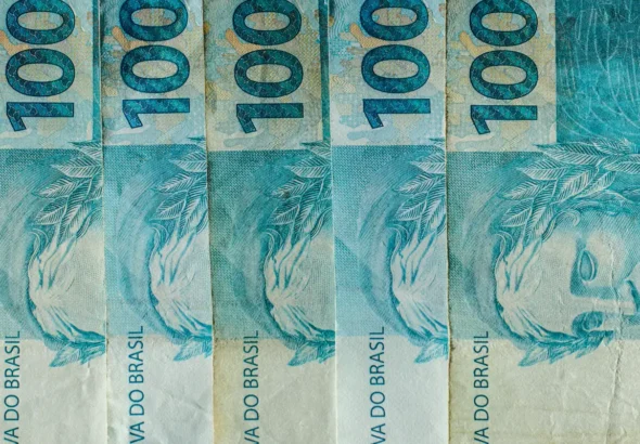 Caixa paga Bolsa Família de julho a beneficiários com NIS de final 4