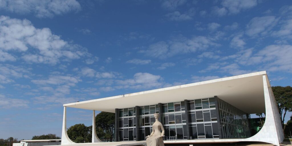 Defesa reforça pedido de manutenção da prisão domiciliar de Bolsonaro
