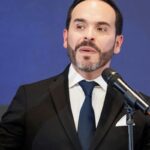 Governo Espriella encerra jornalismo da mídia pública da Colômbia