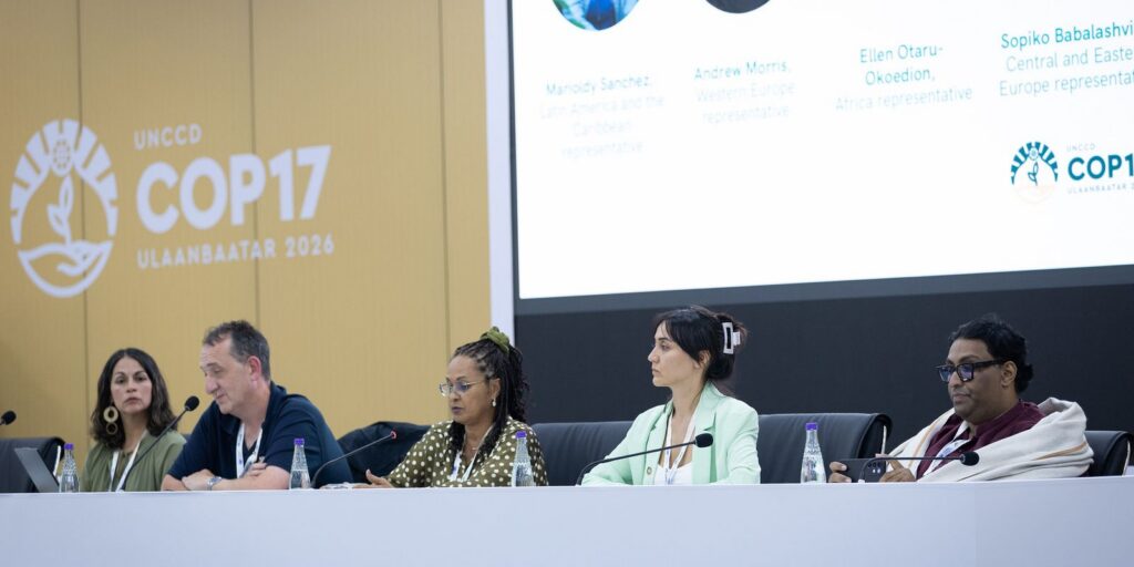 Sociedade civil rejeita agenda excludente aprovada no início da COP17