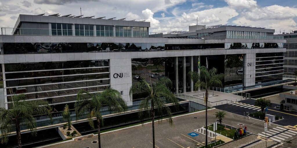 CNJ acaba com aposentadoria compulsória como punição máxima para juiz