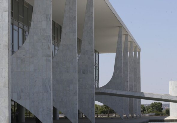 Conheça as atribuições do presidente e do vice-presidente da República