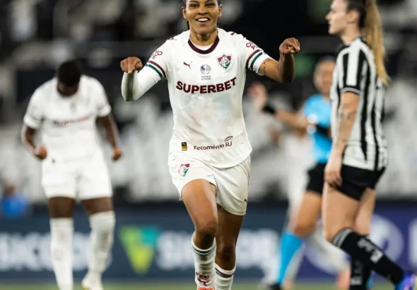 Fluminense domina, vence e complica Botafogo no Brasileirão Feminino