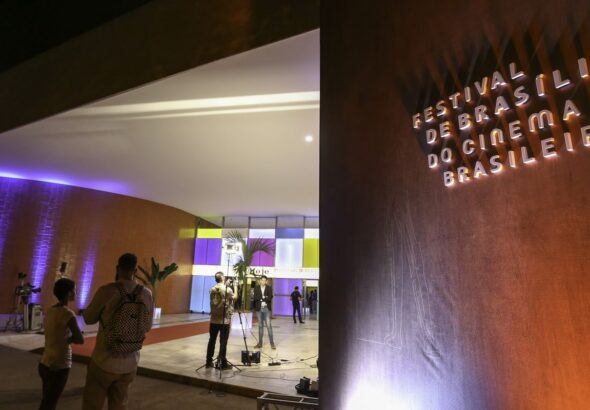 GDF cancela festival de cinema de Brasília; classe artística repudia