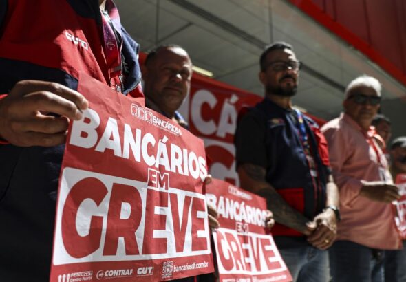 Bancários fazem paralisação nacional de 24 horas nesta quinta-feira