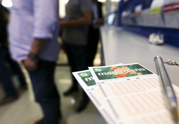 Mega-Sena acumula para R$ 50 milhões; confira os números sorteados