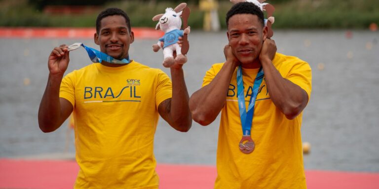 Jacky Godmann e Gabriel Nascimento são prata no Mundial de Canoagem