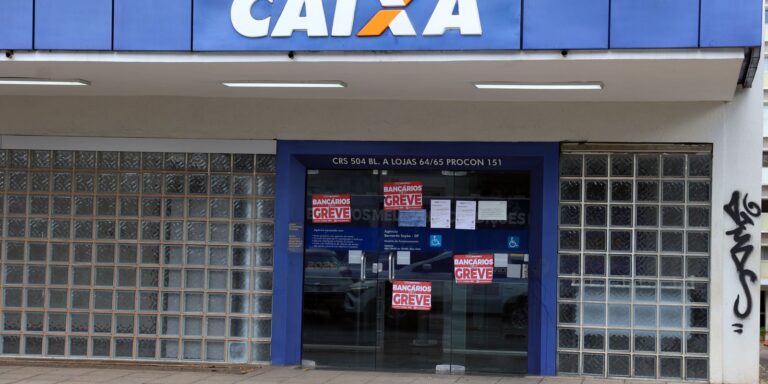 Empregados da Caixa rejeitam proposta da empresa e greve continua