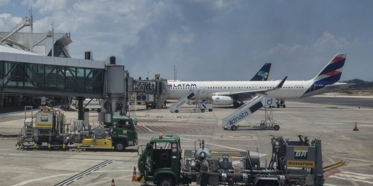 Petrobras reajusta preço médio do querosene de aviação em 13,9%