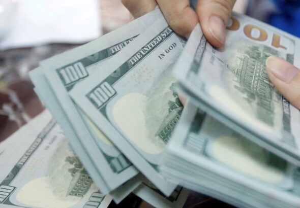 Dólar sobe e fecha perto de R$ 5,15 com aversão a risco