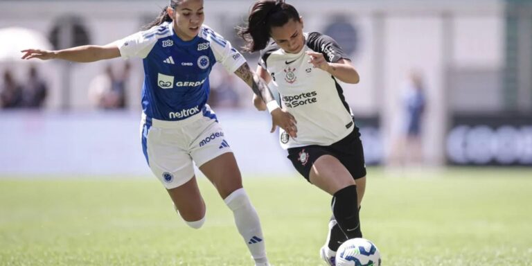 Corinthians vence Cruzeiro e fica a um empate das semifinais