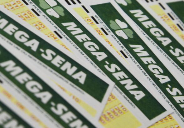 Mega-Sena acumula para R$ 45 milhões; confira os números sorteados