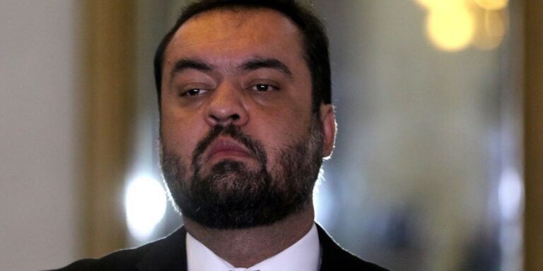 PF afirma que Castro recebeu adega, mansão e caviar para ajudar Refit