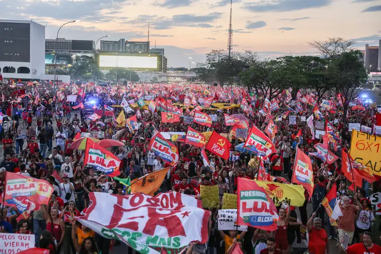 Brasília (DF), 13/10/2026 – Ato em apoio à candidatura de reeleição, Luiz Inácio Lula da Silva à Presidência da República, no Museu da República, em Brasília. 
Foto: Walter Campanato/Agência Brasil.