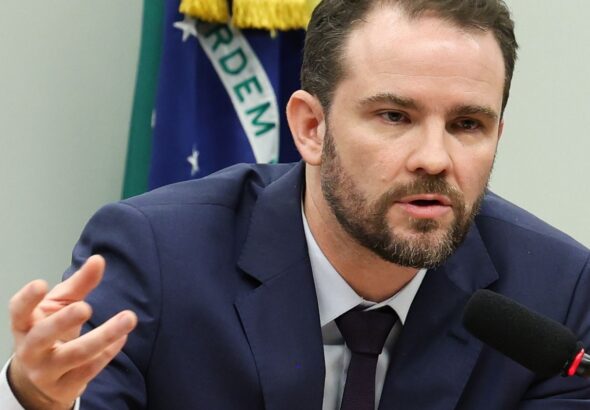 Durigan prevê envio de MP do Imposto Seletivo após eleições
