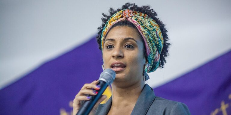 Bolsonaristas ofendem memória de Marielle Franco em ato no Rio