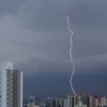 São Paulo terá mais chuvas fortes no fim da tarde desta quinta (15)