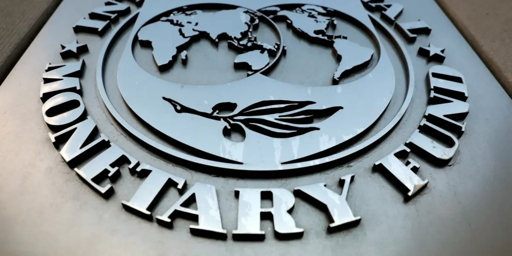 FMI prevê crescimento de 2,2% do PIB do Brasil em 2026