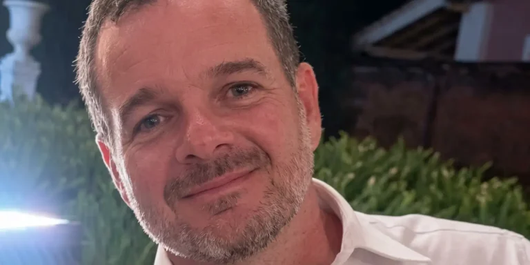 Juiz é encontrado morto dentro de veículo em chamas no interior de SP