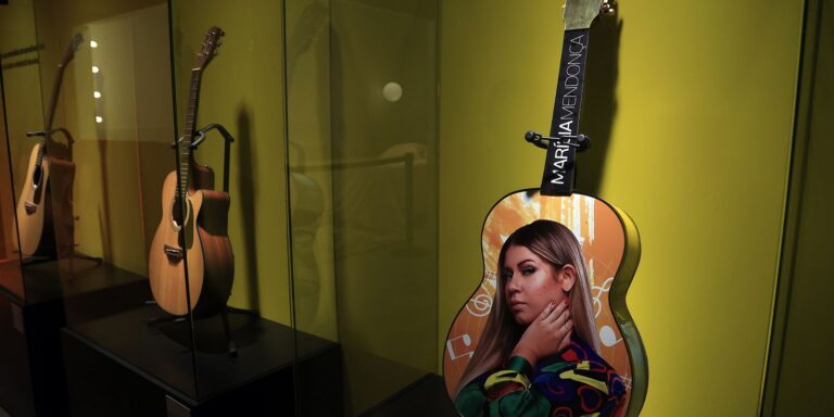 Cantora Marília Mendonça ganha exposição sensorial no MIS