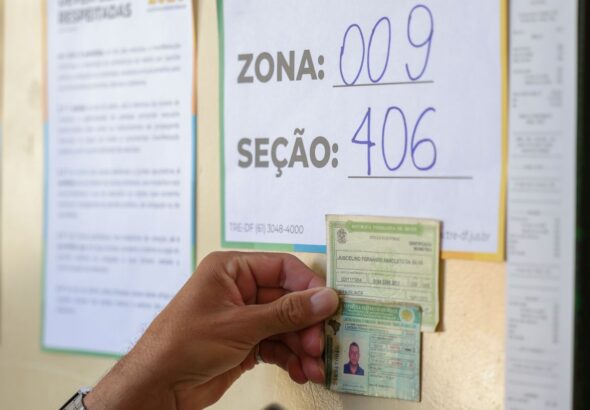 Advogado vê sabotagem à democracia em falta de transporte de eleitores