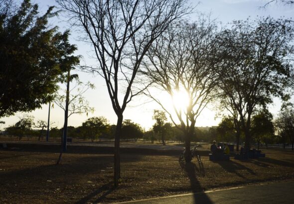 Calor e chuva persistem em grande parte do país